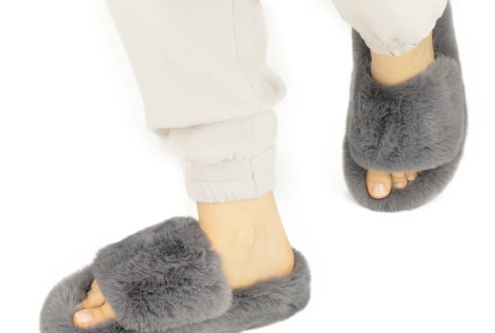 Kadın Ekstra Yumuşak Tüylü Ev Terliği 3cm